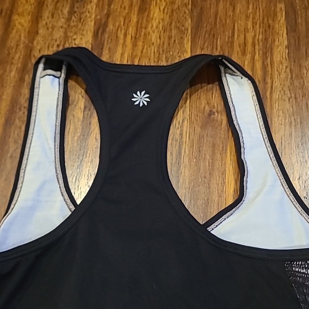 Athleta Tank Top Womens Size extra  Small Retreat Print Chi Racerback Shirt - Picture 5 of 5